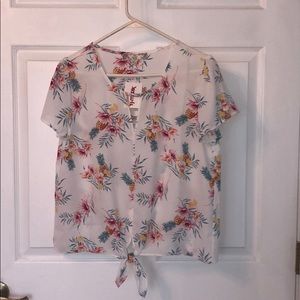 Sheer short sleeve tropical blouse